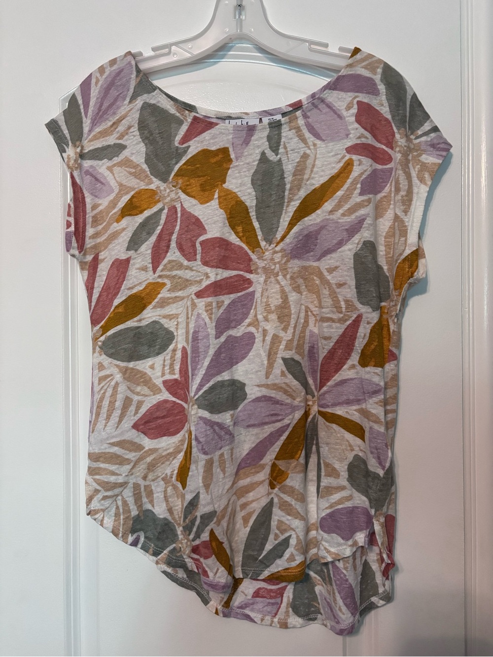 Nicole Miller New York 100% Linen Floral Top Medium Boho